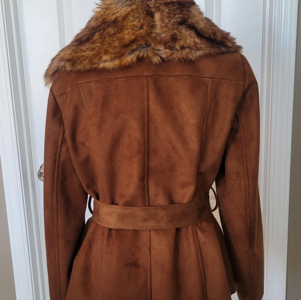 NWOT Chico's Faux Suede with Faux Fur - Perfect for the Season! - Picture 3 of 4